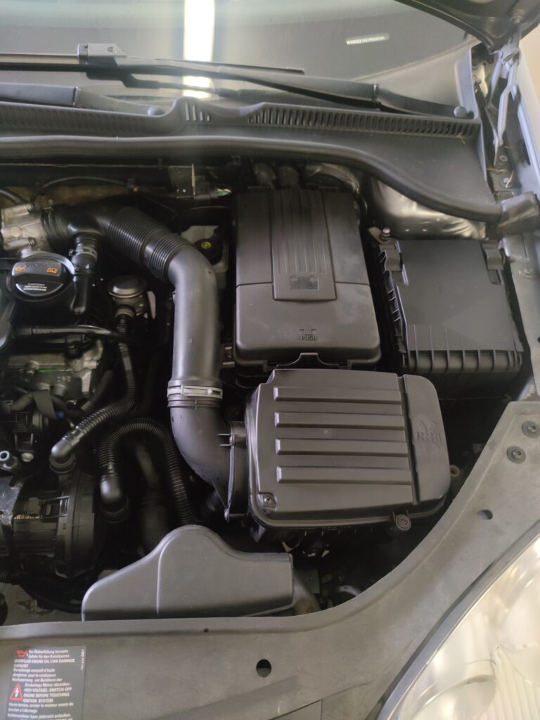 (AUTO IN ARRIVO) VOLKSWAGEN Golf 1.6 5p (MOTORE NUOVO!)