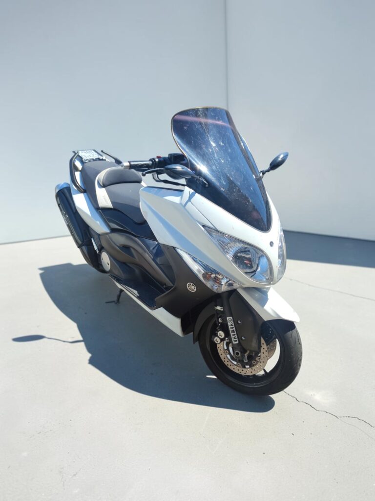 Yamaha T-Max 500 WHITE MAX 10th Anniversary | Motore con 16.000 km!