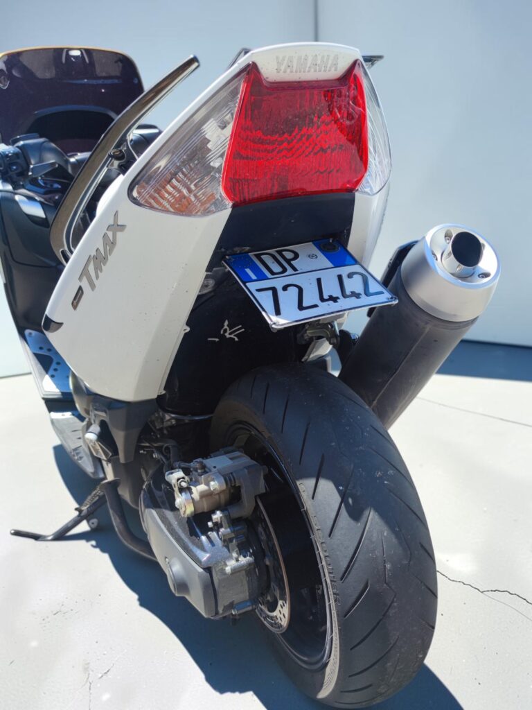 Yamaha T-Max 500 WHITE MAX 10th Anniversary | Motore con 16.000 km!